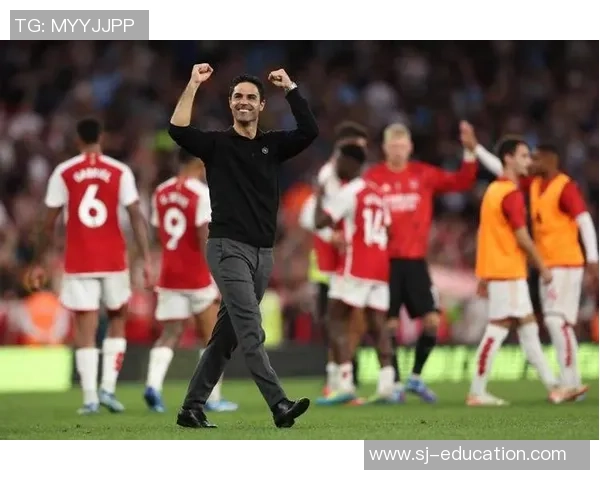 英超激战：拜仁绝杀曼城全场沸腾赛后精彩点评回顾