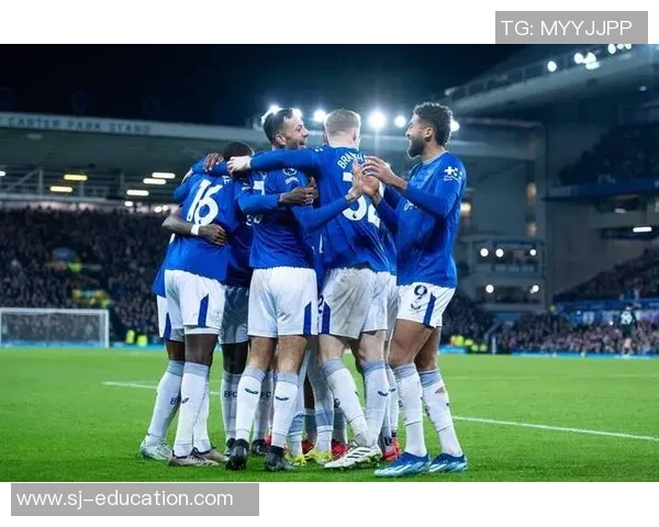 切尔西友谊赛大胜曼城5-1战术解析揭示横扫背后的秘密 切尔西友谊赛大胜曼城5-1战术解析揭示横扫背后的秘密