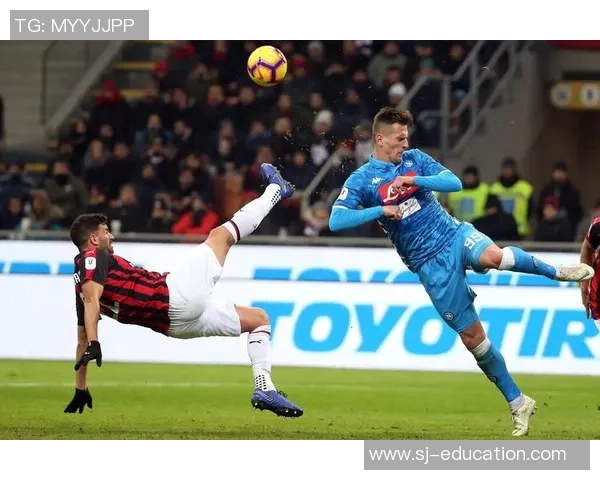 那不勒斯主场大胜AC米兰补时进球点燃全场激情 那不勒斯主场大胜AC米兰补时进球点燃全场激情