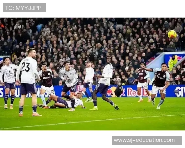 欧冠惊天逆转曼联3-0击败利物浦引发全场狂欢与数据分析