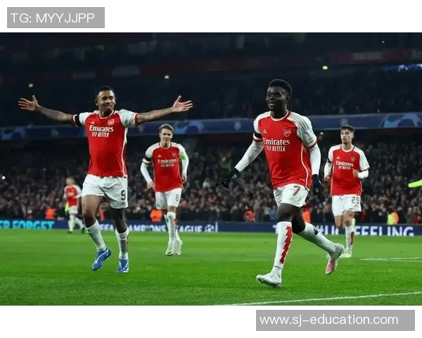 足总杯精彩对决巴萨4-0阿森纳帽子戏法引爆全场战术分析与回顾