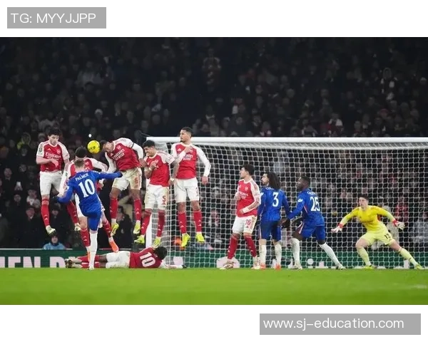 德甲精彩对决AC米兰强势击败阿森纳全场沸腾绝杀瞬间令人振奋 德甲精彩对决AC米兰强势击败阿森纳全场沸腾绝杀瞬间令人振奋