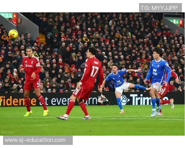 皇马大胜阿森纳6比2神奇扑救瞬间点燃世界杯激情与转会传闻