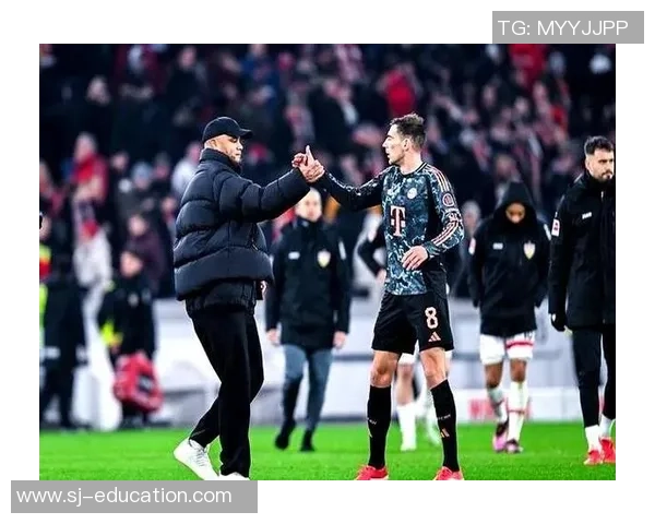 世界杯精彩对决拜仁逆转曼联补时绝杀引发全场狂欢