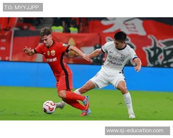 中超精彩对决那不勒斯与曼联激战成平绝杀瞬间引发全场狂欢