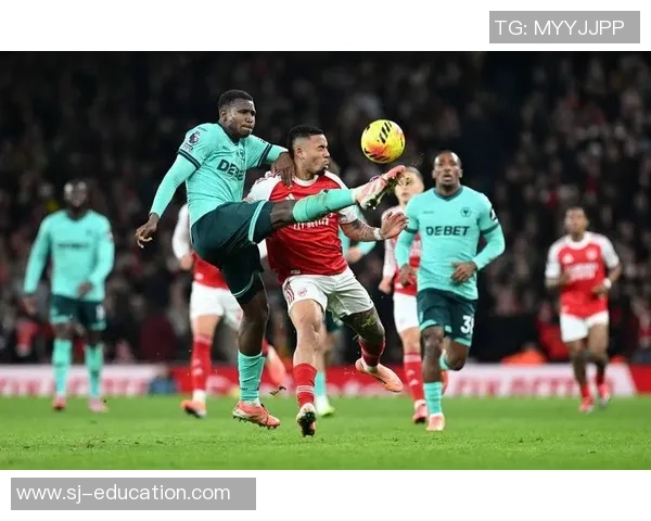 欧冠大战切尔西大胜阿森纳补时争议进球引发全场狂欢